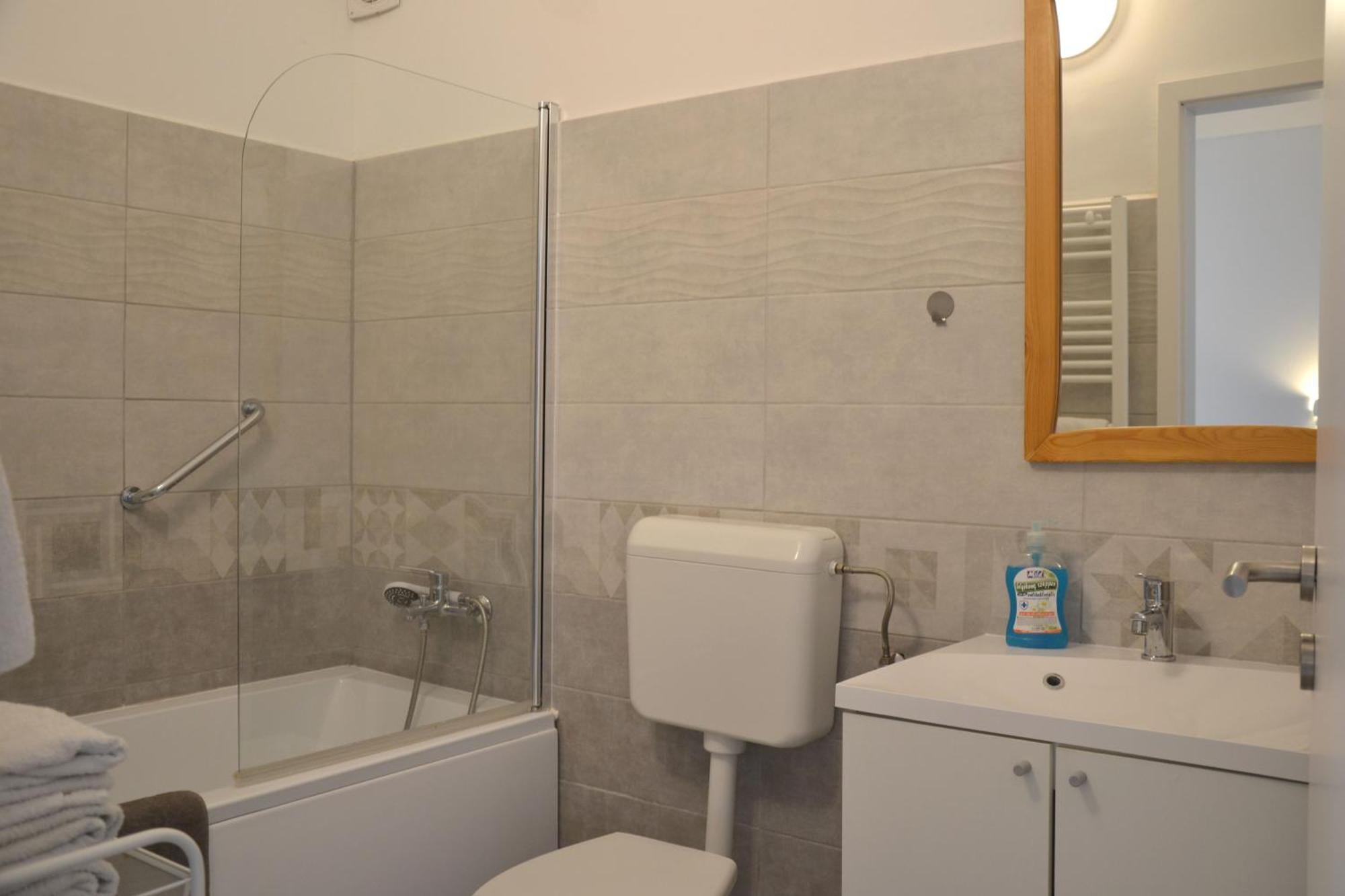Akvamarin Apartman Keszthely Buitenkant foto